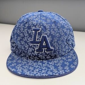 Los Angeles (LA) Embroidered & All-Over-Logo Fashion Fitted Baseball Cap/Hat